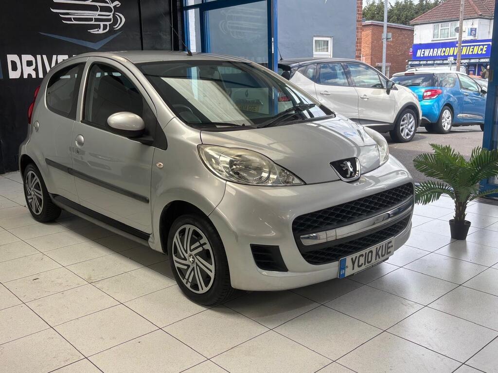 Peugeot 107 Hatchback 1.0 12V Urban Euro 4 5dr
