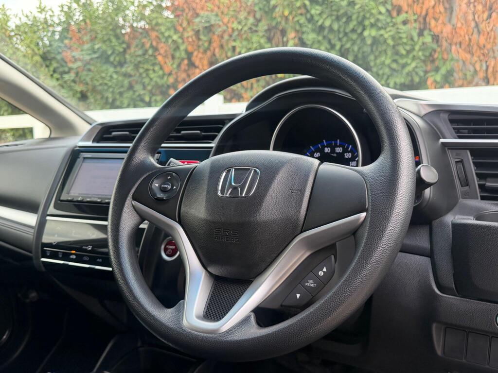 2014 Honda Jazz thumbnail 29