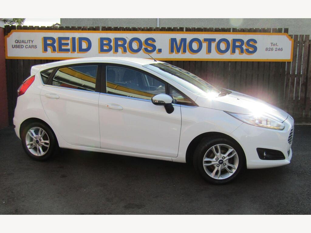 Ford Fiesta Hatchback 1.25 Zetec Euro 6 5dr