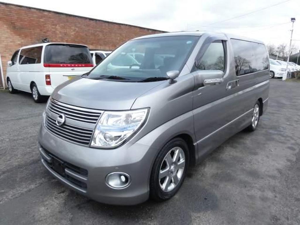 Nissan Elgrand MPV HIGHWAY STAR SUNROOFS CURTAINS 2010