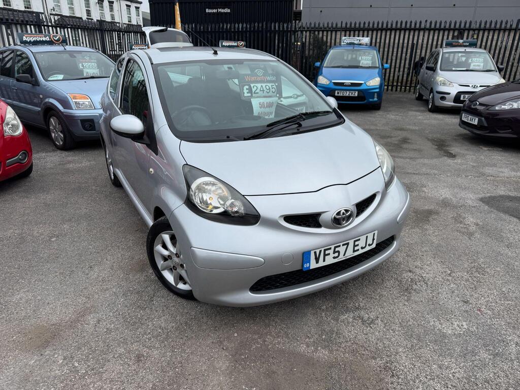 Toyota AYGO Hatchback 1.0 VVT-i Platinum Euro 4 3dr