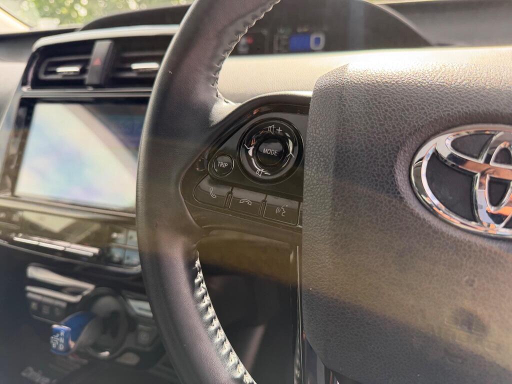 2019 Toyota Prius thumbnail 28