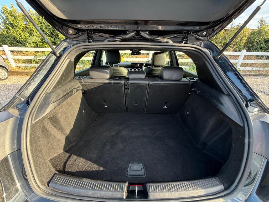 2018 Mercedes-Benz A Class thumbnail 25