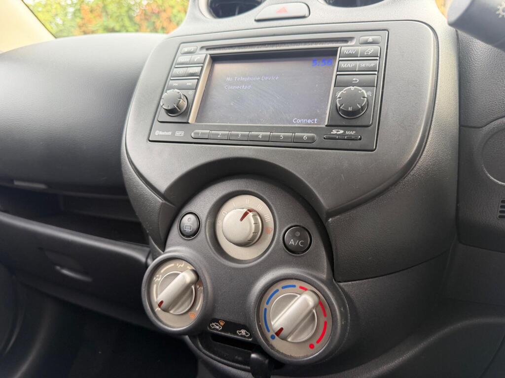 2012 Nissan Micra thumbnail 18