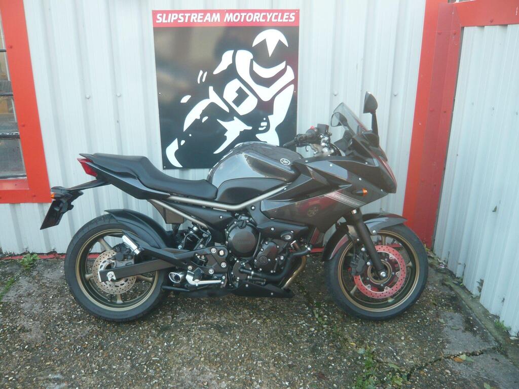 Yamaha XJ6 Diversion S Naked 600 S Diversion