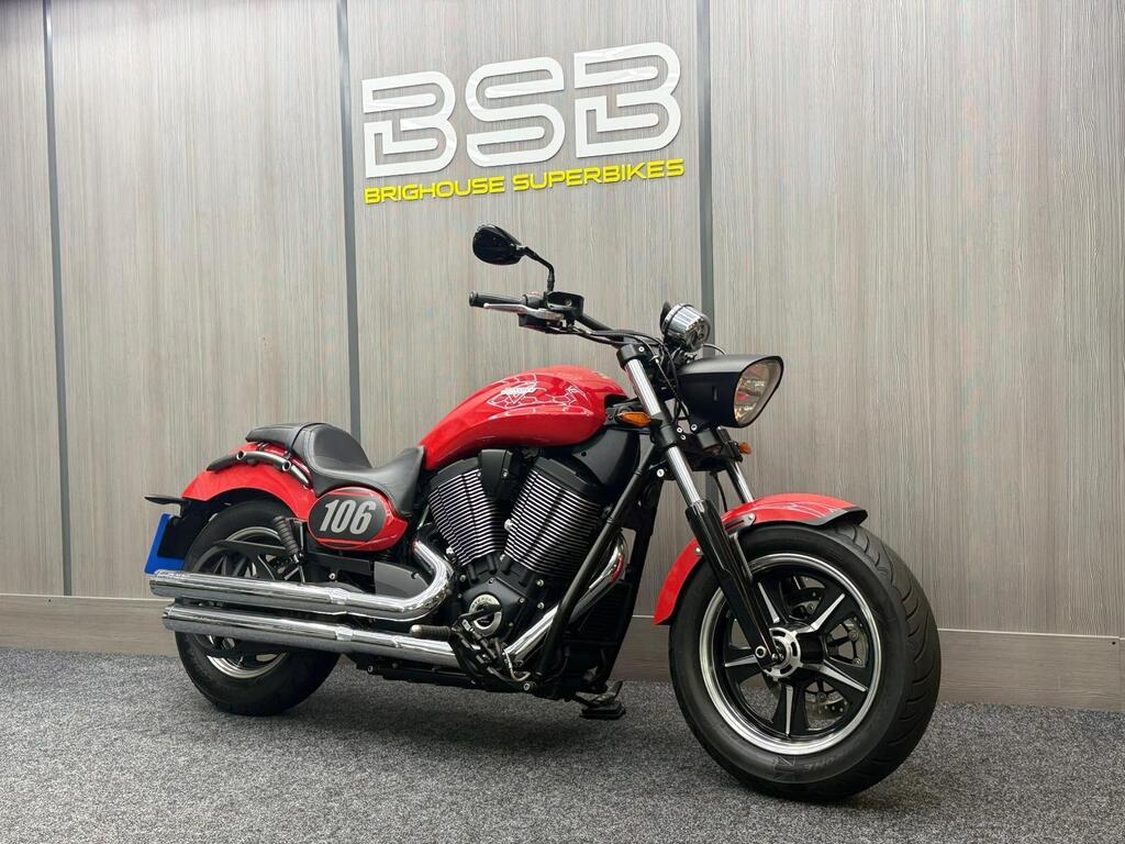 Victory Judge Custom Cruiser 1700