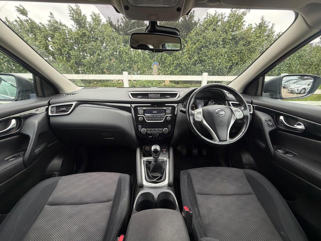 2014 Nissan Qashqai thumbnail 15