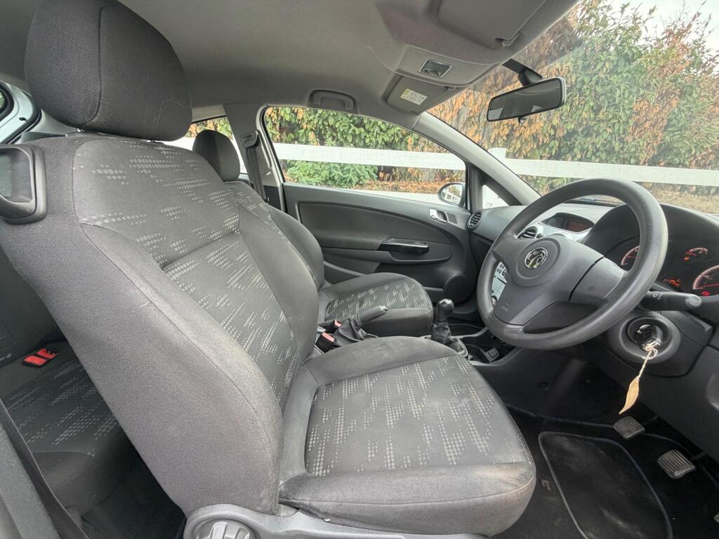2014 Vauxhall Corsa thumbnail 13