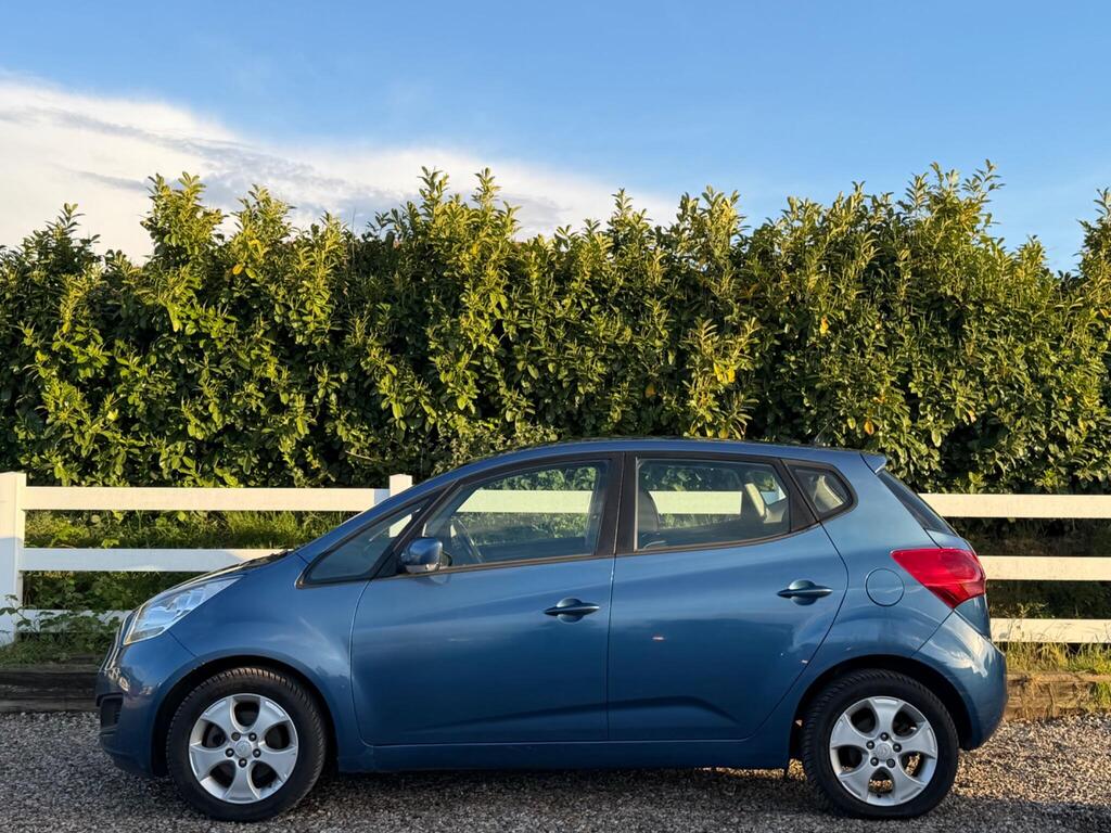 2012 Kia Venga thumbnail 10