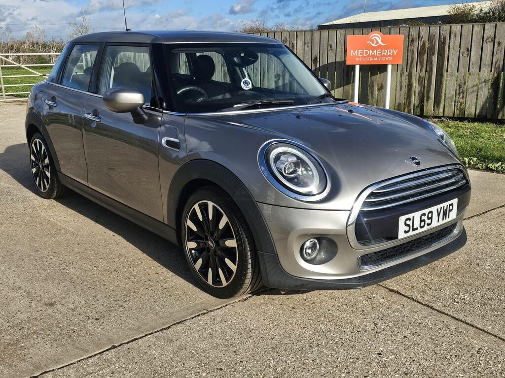 MINI Hatch Hatchback 1.5 Cooper Exclusive Steptronic Euro 6 (s/s) 5dr
