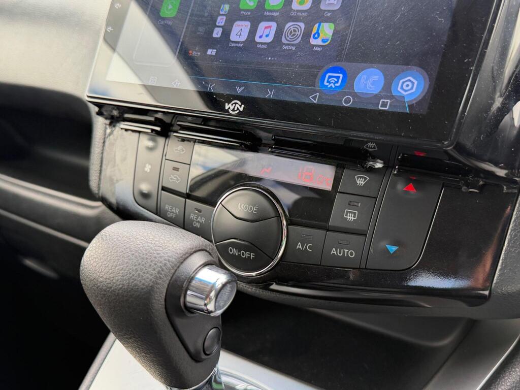 2014 Nissan Serena thumbnail 28