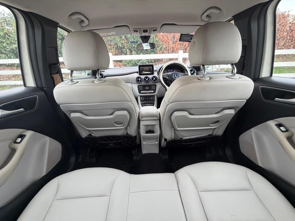 2015 Mercedes-Benz B Class thumbnail 35