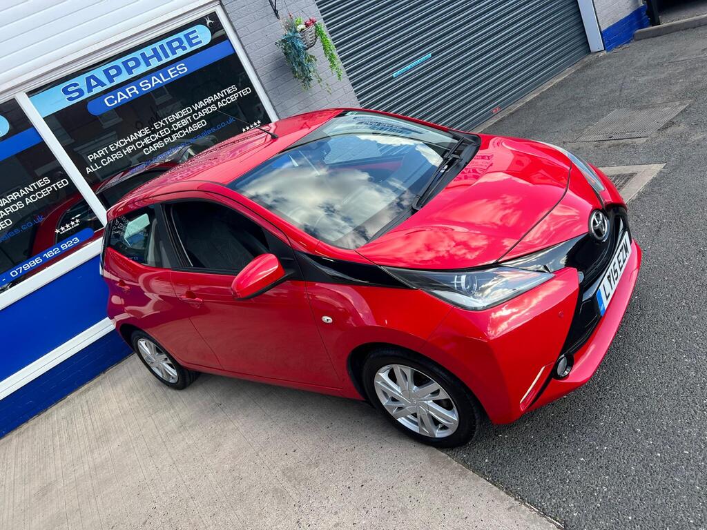 Toyota AYGO Hatchback 1.0 VVT-i x-pression x-wave Euro 5 5dr Euro 5