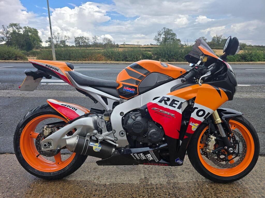 Honda CBR1000RR Fireblade Super Sports 1000