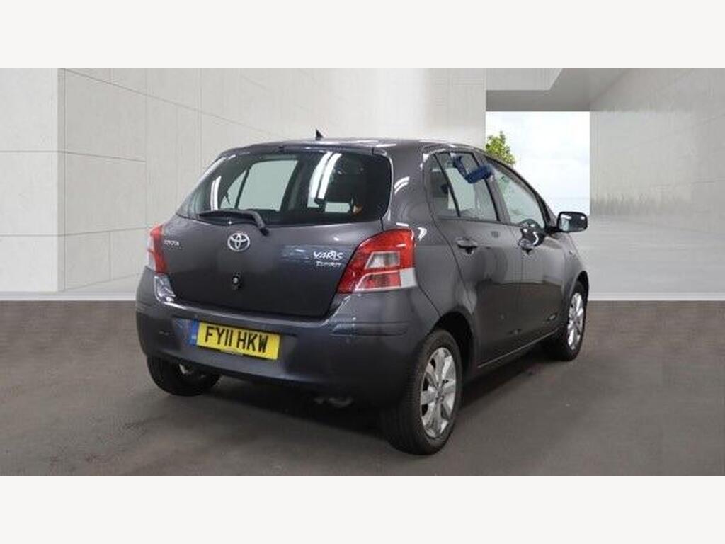 2011 Toyota Yaris thumbnail 8