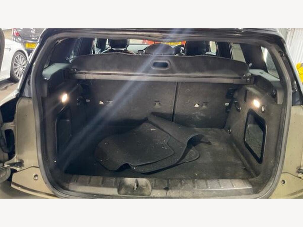 2018 MINI Clubman thumbnail 11