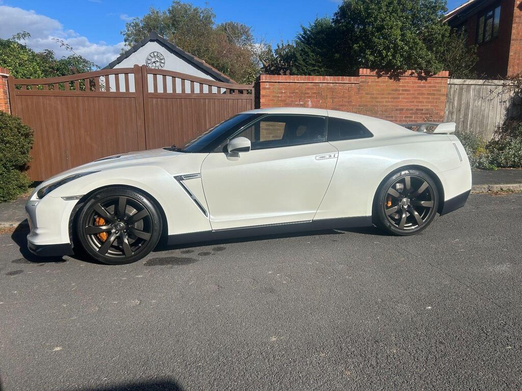 Nissan GT-R Coupe 3.8 V6 Black Edition Auto 4WD Euro 4 2dr