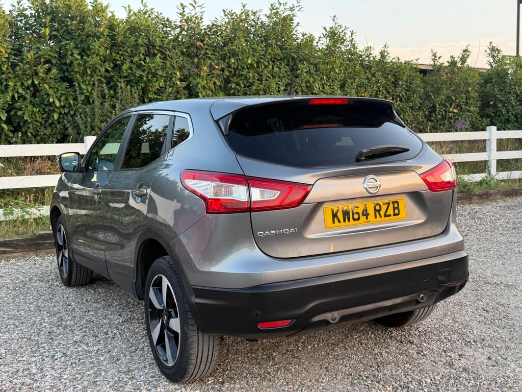 2015 Nissan Qashqai thumbnail 9