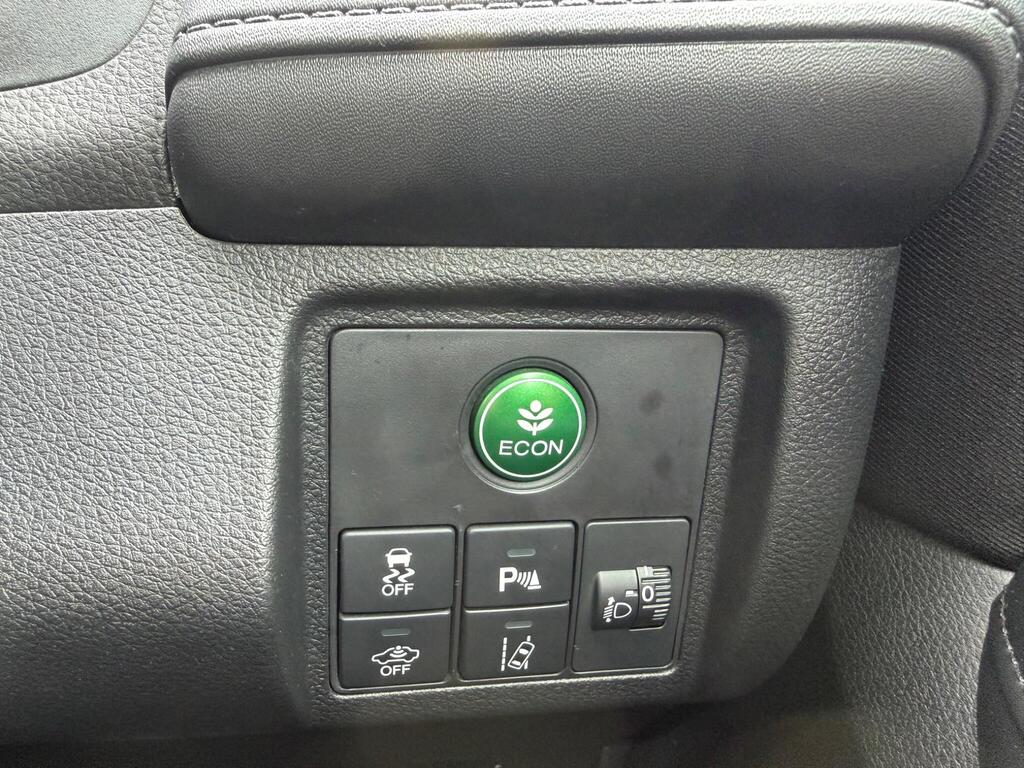 2016 Honda HR-V thumbnail 24