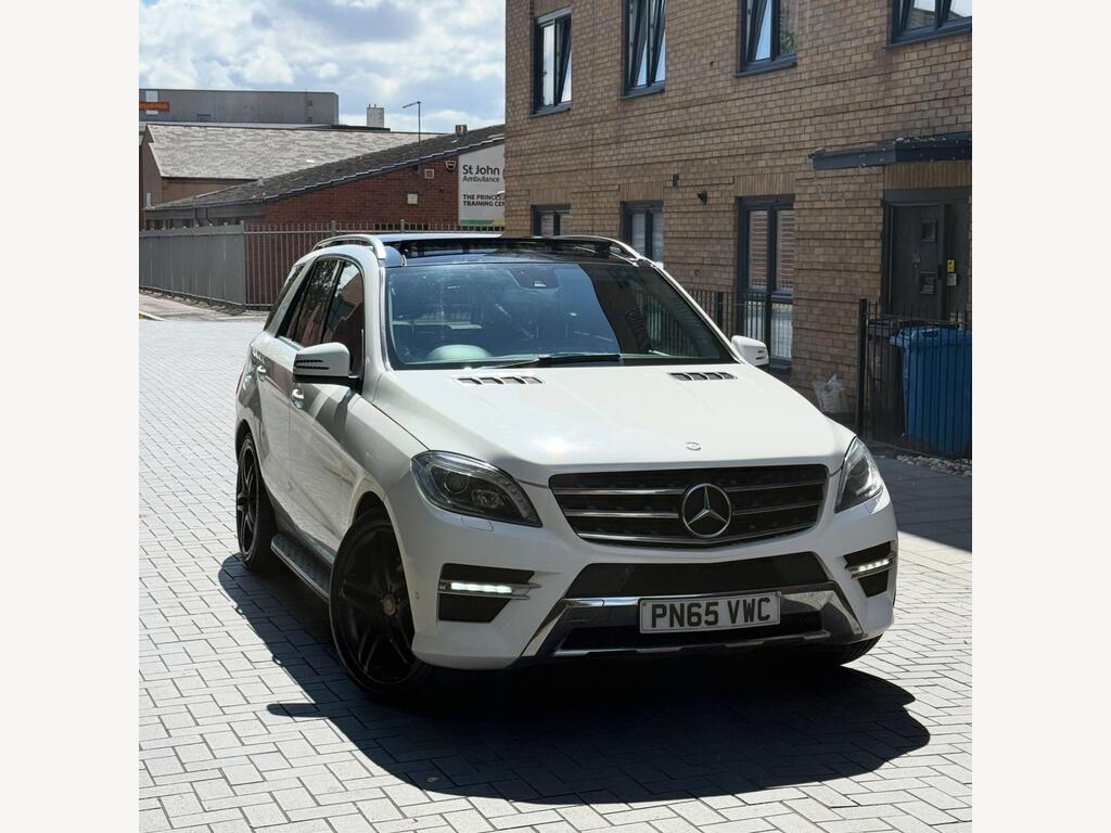 Mercedes-Benz M Class SUV 3.0 ML350 V6 BlueTEC AMG Line G-Tronic 4WD Euro 6 (s/s) 5dr