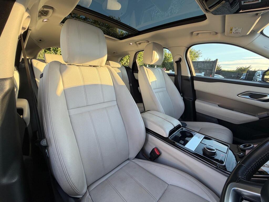 2017 Land Rover Range Rover Velar thumbnail 16