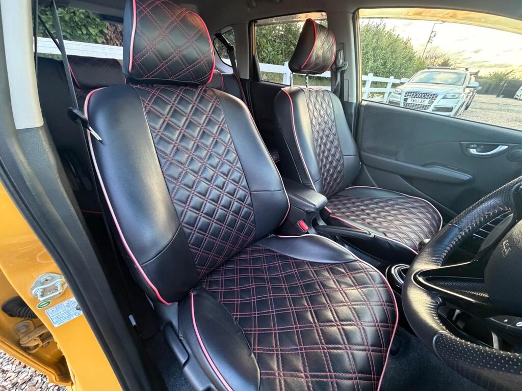 2012 Honda Fit thumbnail 16