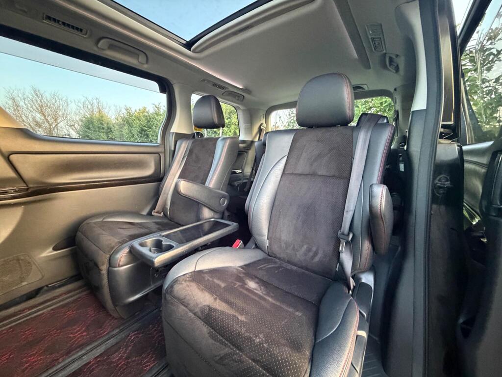 2013 Toyota Vellfire thumbnail 52