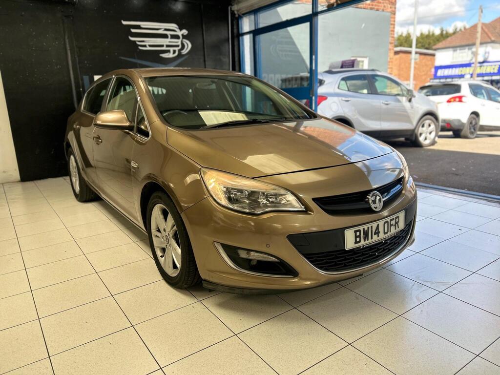 Vauxhall Astra Hatchback 2.0 CDTi SRi Auto Euro 5 5dr