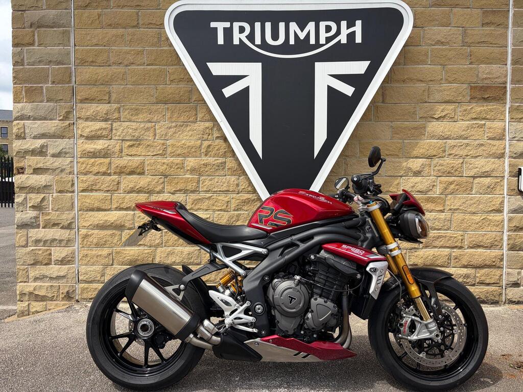 Triumph Speed Triple 1200