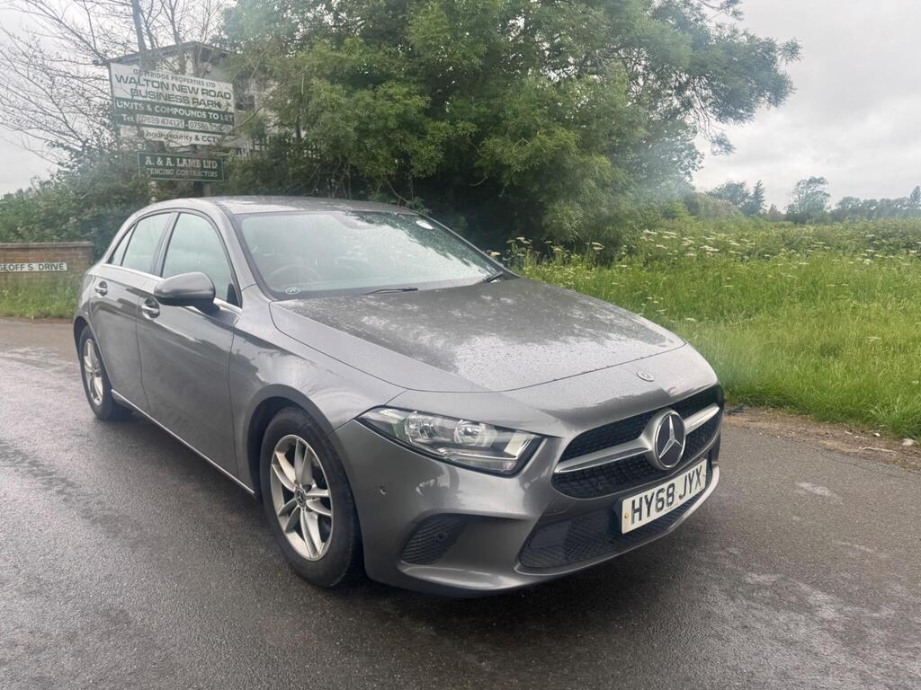 Mercedes-Benz A Class Hatchback 1.5 A180d SE (Executive) 7G-DCT Euro 6 (s/s) 5dr