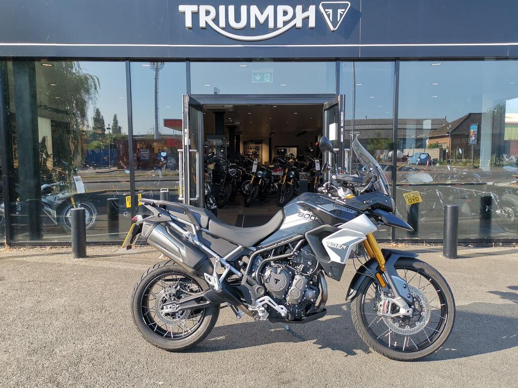 Triumph Tiger 900