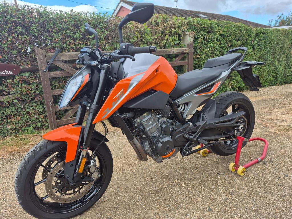 KTM 790 Duke