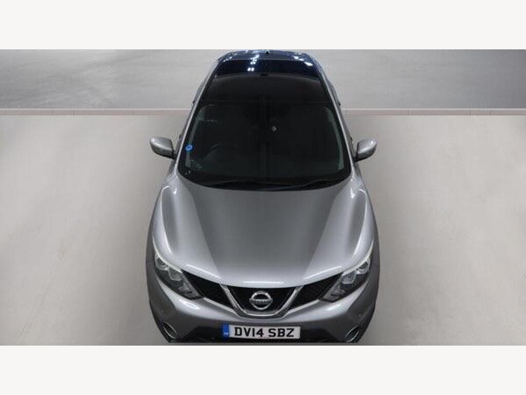 2014 Nissan Qashqai thumbnail 2