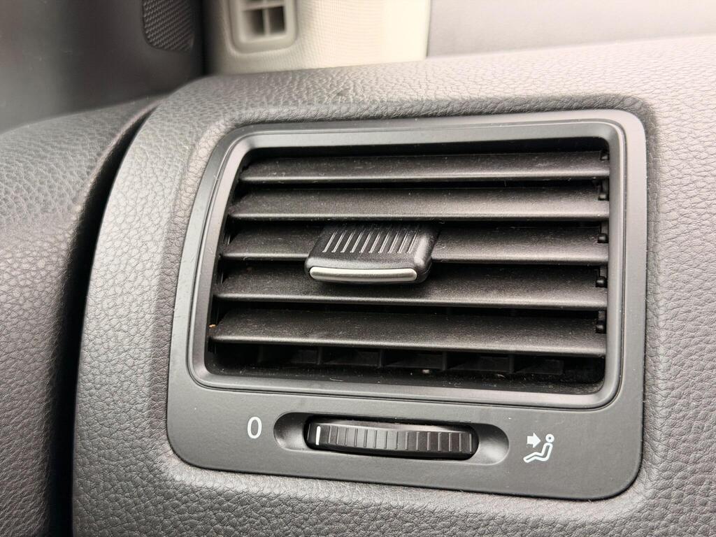 2007 Volkswagen Golf thumbnail 31