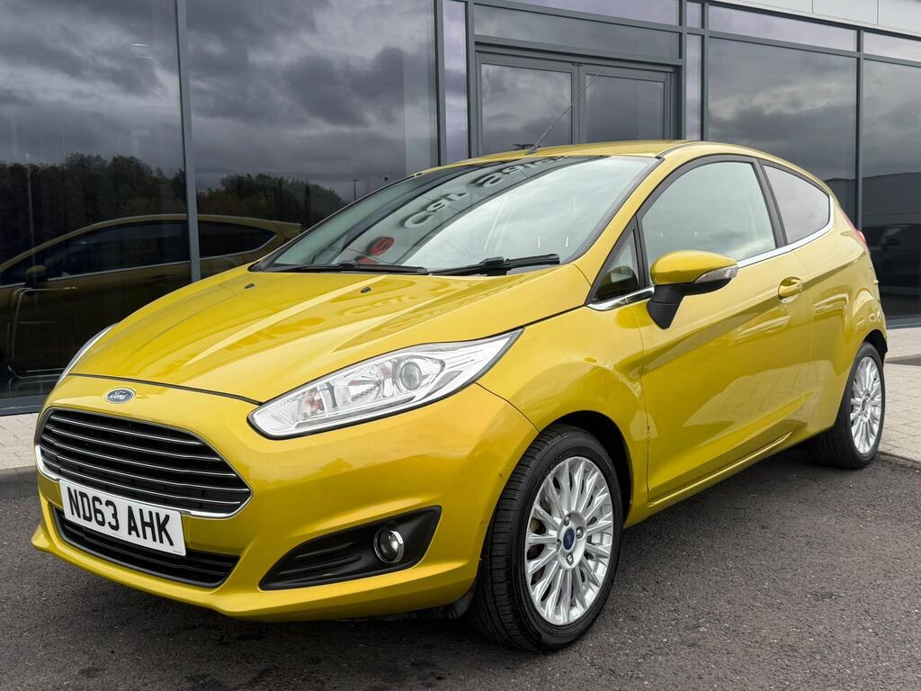 Ford Fiesta Hatchback 1.0T EcoBoost Titanium Euro 5 (s/s) 3dr