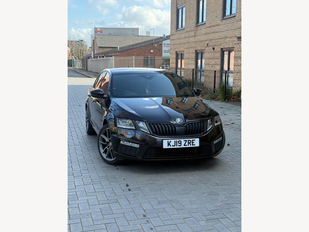 Skoda Octavia Hatchback 2.0 TDI vRS DSG Euro 6 (s/s) 5dr