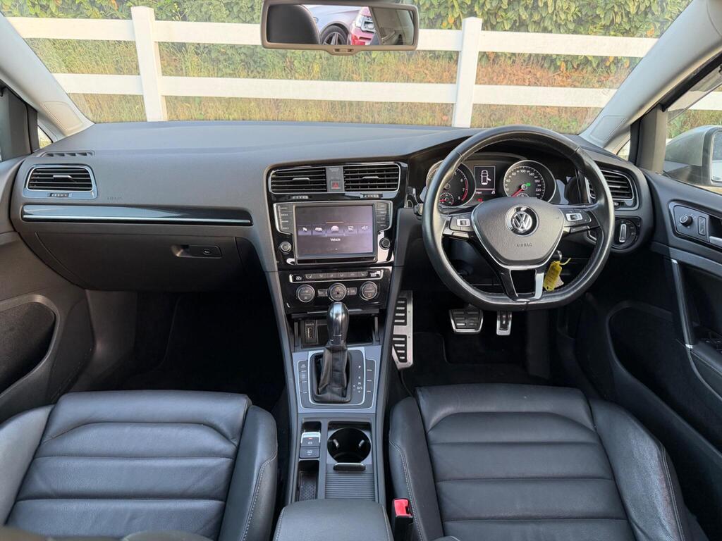 2013 Volkswagen Golf thumbnail 17