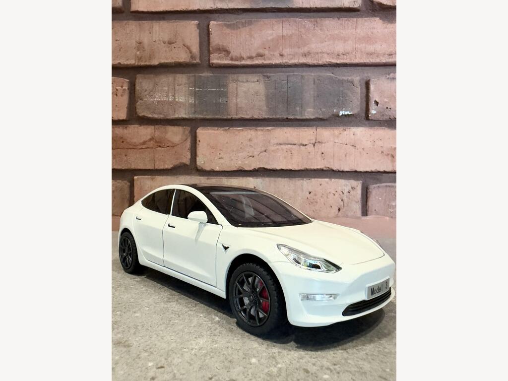 Tesla Model 3 Saloon (Dual Motor) Long Range Auto 4WDE 4dr