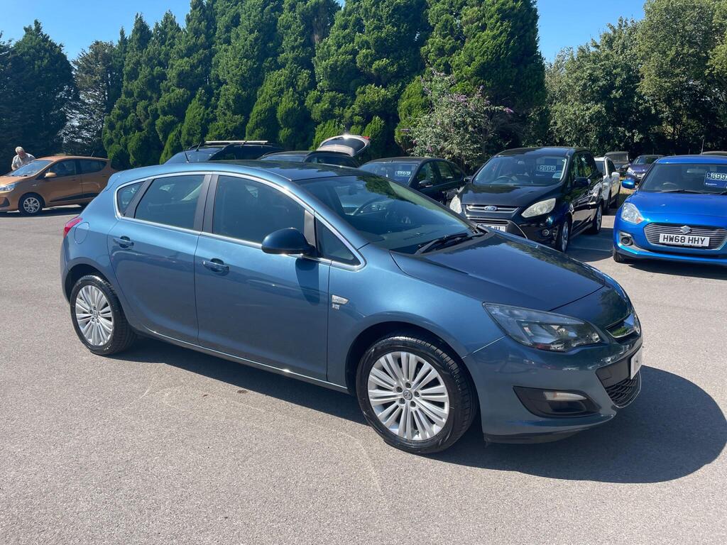 Vauxhall Astra Hatchback 1.4 16v Excite Euro 5 5dr