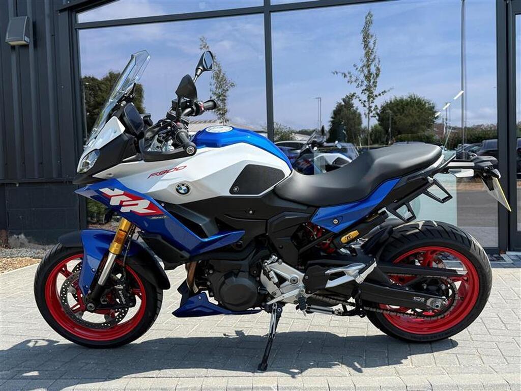 BMW F 900 XR