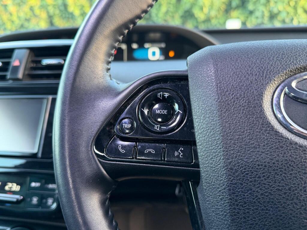 2019 Toyota Prius thumbnail 20