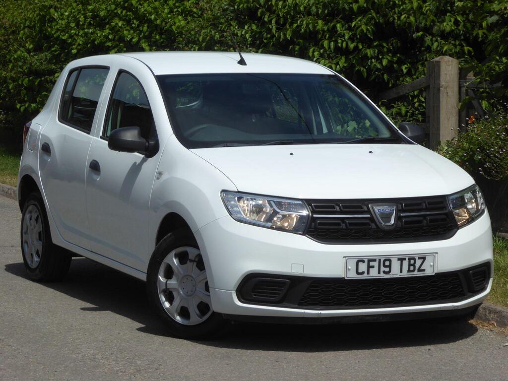 Dacia Sandero Hatchback 1.0 SCe Essential Euro 6 5dr