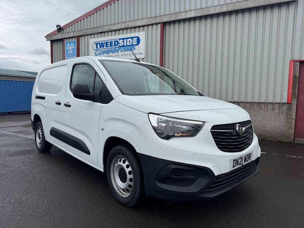 Vauxhall Combo Panel Van 1.5 Turbo D 2300 Dynamic L2 H1 Euro 6 4dr