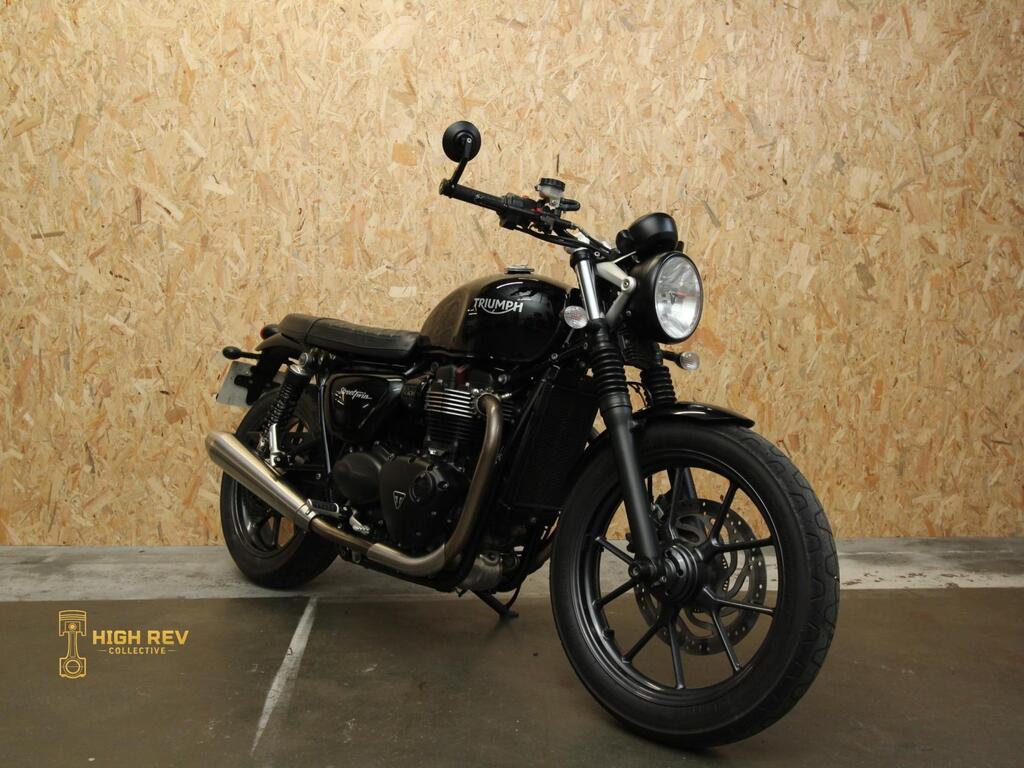 Triumph Street Twin