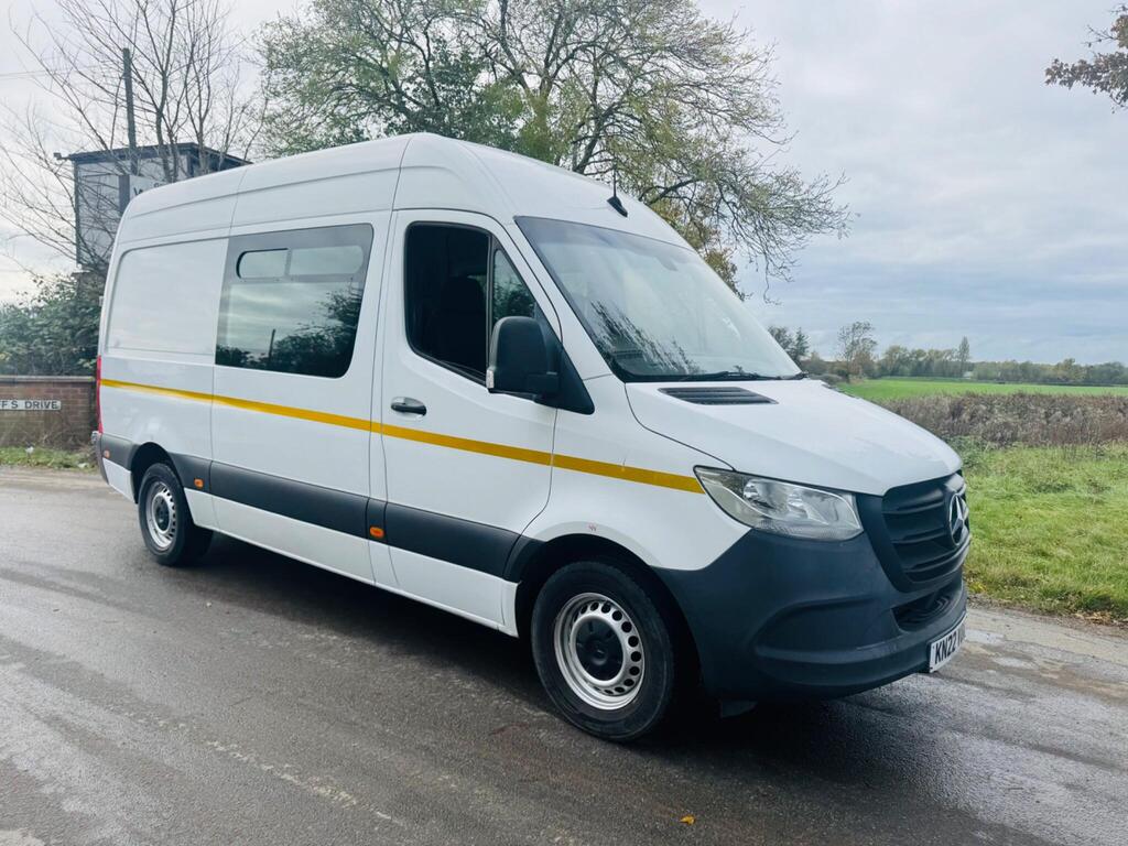 Mercedes-Benz Sprinter Welfare 2.0 315 CDI Progressive RWD L2 H2 Euro 6 (s/s) 5dr