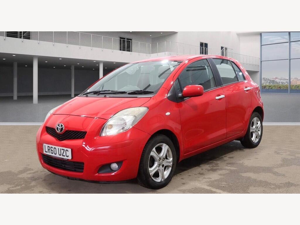 2010 Toyota Yaris thumbnail 2