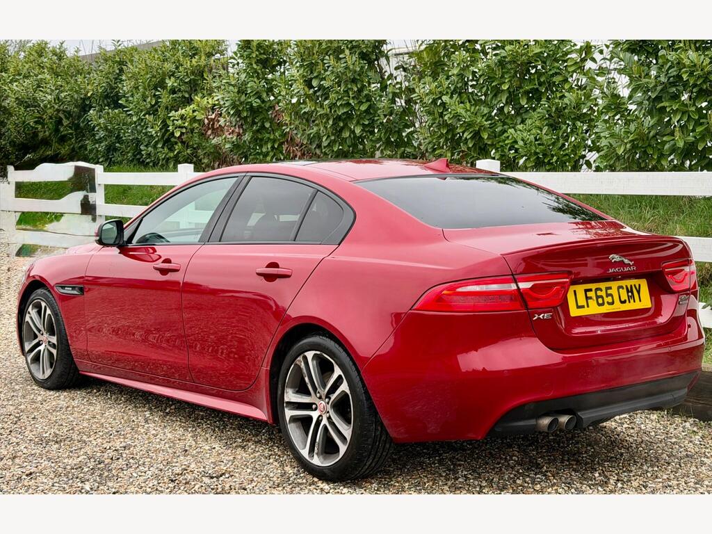 2015 Jaguar XE thumbnail 8