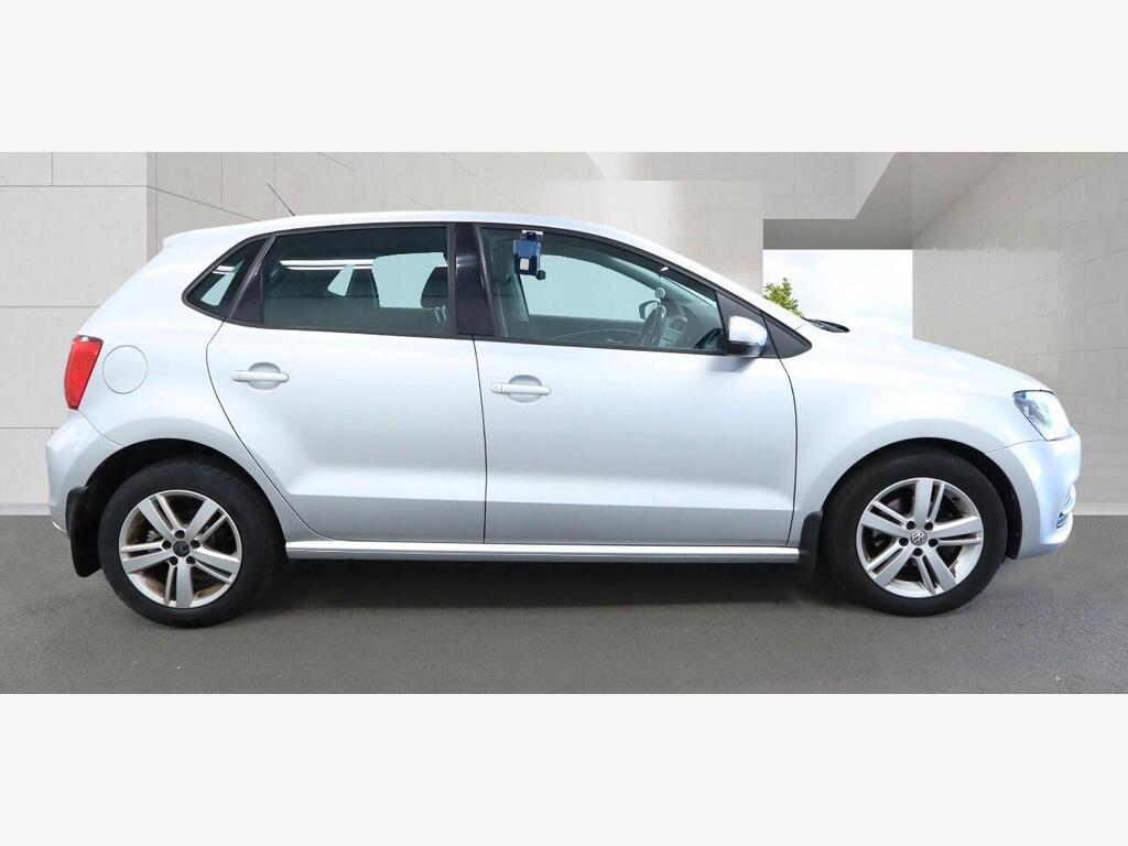 2016 Volkswagen Polo thumbnail 7