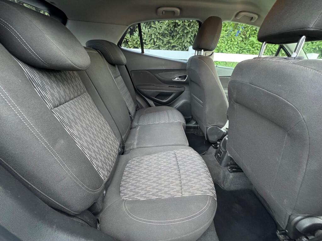 Vauxhall Mokka 1.6 CDTi Tech Line 4WD Euro 6 (s/s) 5dr thumbnail 18