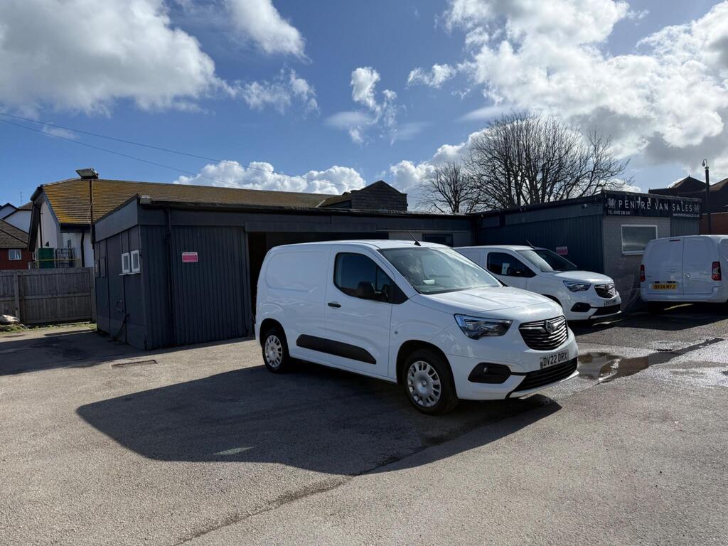Vauxhall Combo Panel Van 1.5 Turbo D 2300 Sportive L1 H1 Euro 6 5dr